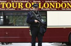 Ενισχυμένα είναι τα μέτρα ασφαλείας στο Λονδίνο μετά την προειδοποίηση για τρομοκρατικό χτύπημα από την Αλ Κάιντα.