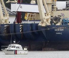 Τα λείψανα των 104 επιβατών μεταφέρθηκαν με πλοίο στη Γαλλία